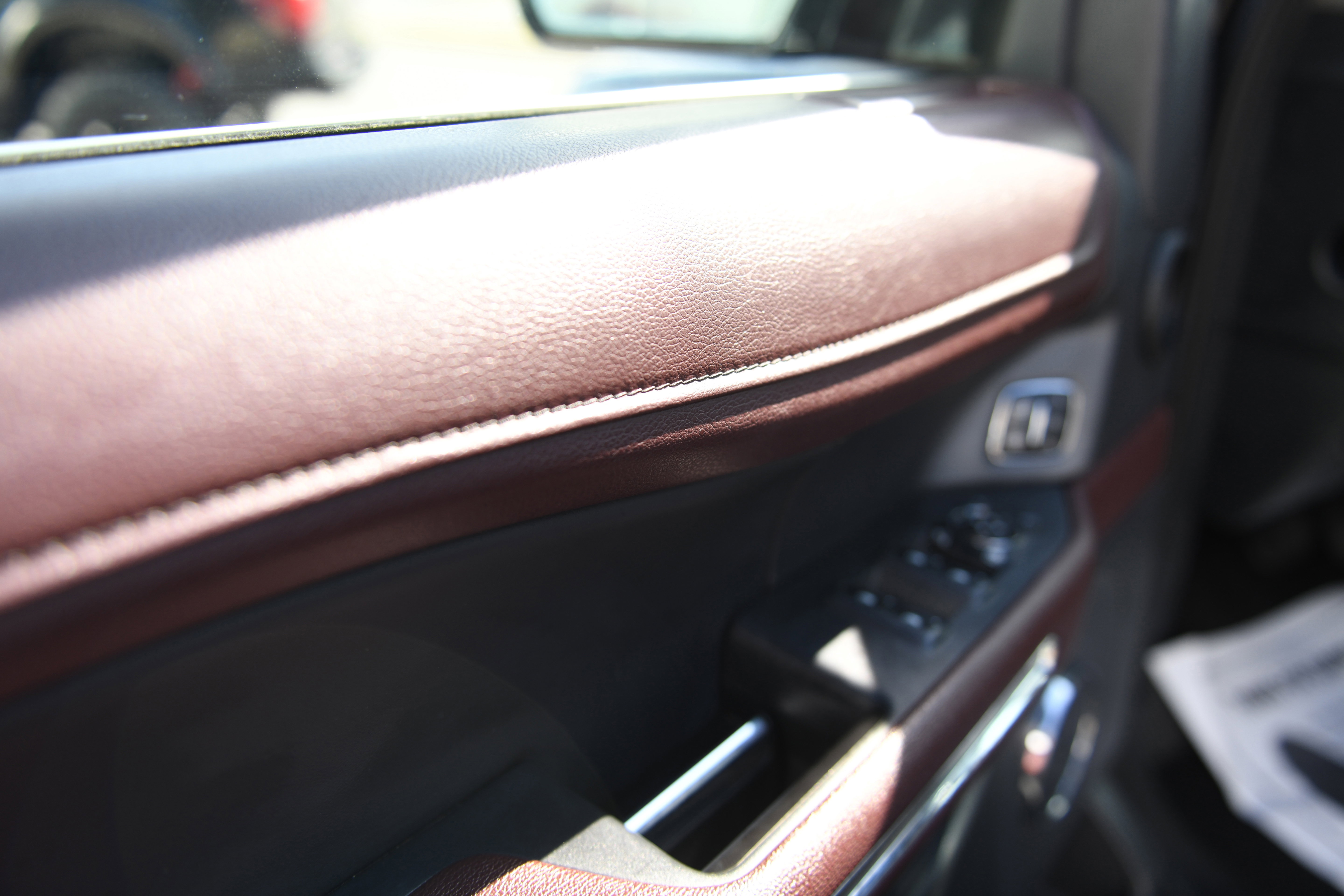 Used 2024 Ford Expedition Limited image 16