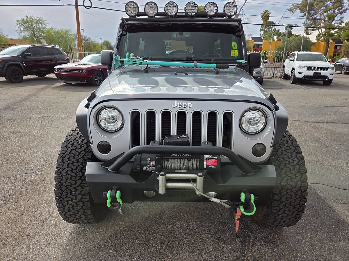 Used 2018 Jeep Wrangler Unlimited Sahara w/ Connectivity Group AWD/4WD image 28