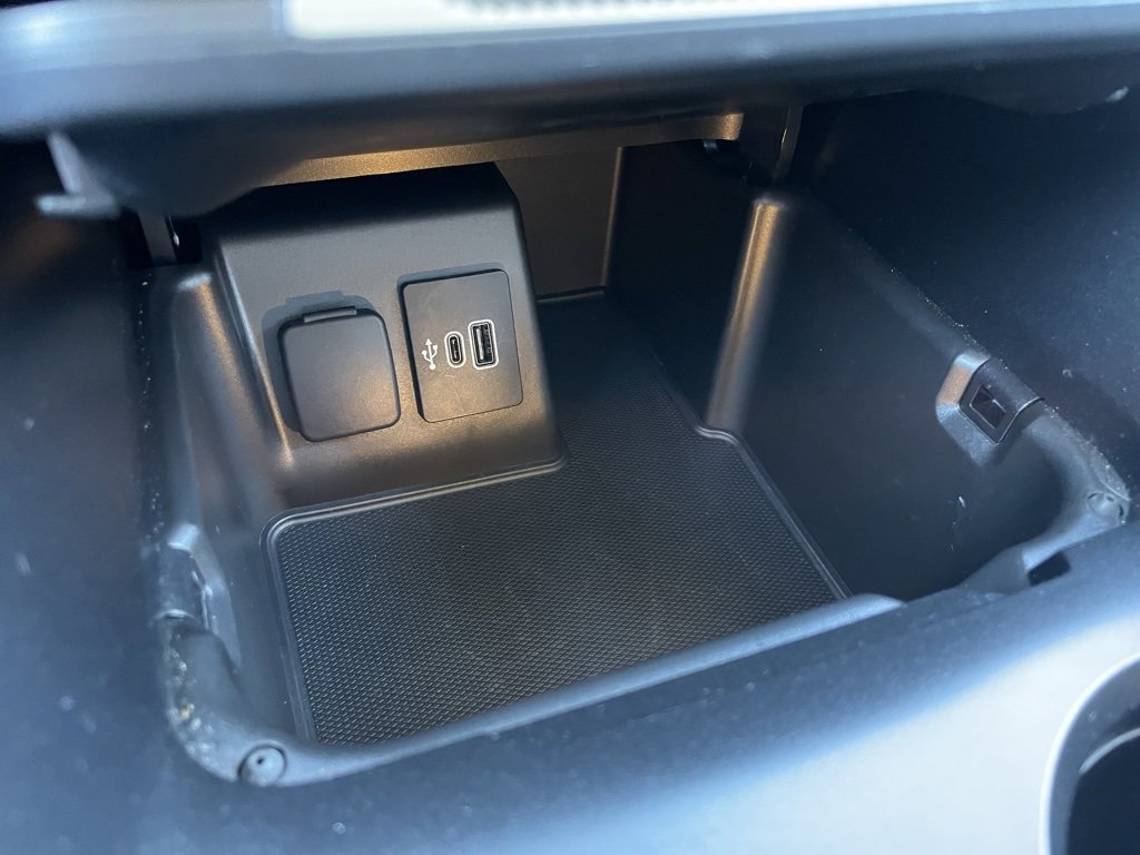 Used 2025 Ford Explorer Active image 13