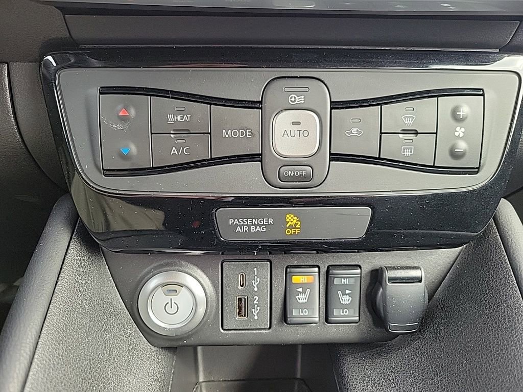Used 2023 Nissan Leaf SV Plus FWD image 11