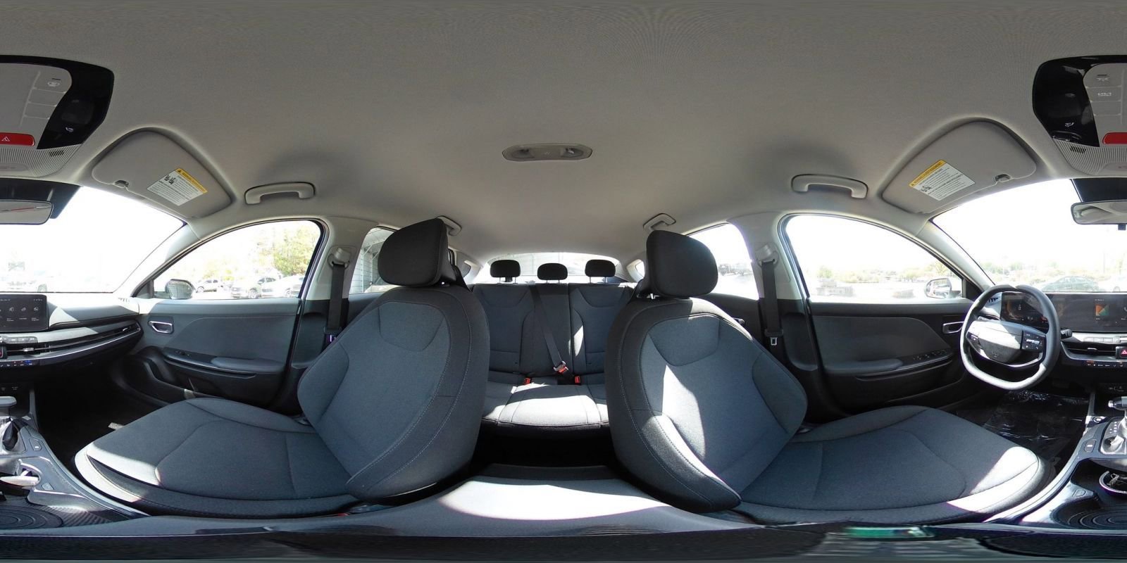 Used 2025 Kia K4 LXS FWD image 40