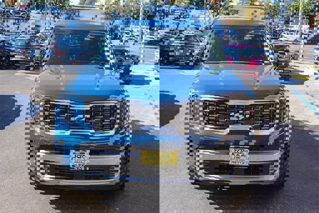 Used 2024 Kia Telluride SX Prestige image 2