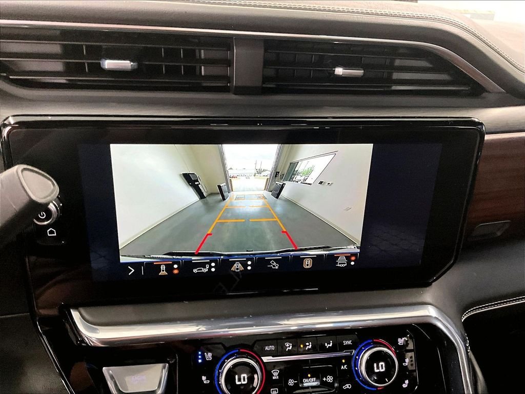 Used 2025 GMC Sierra 2500 Denali Ultimate AWD/4WD image 19