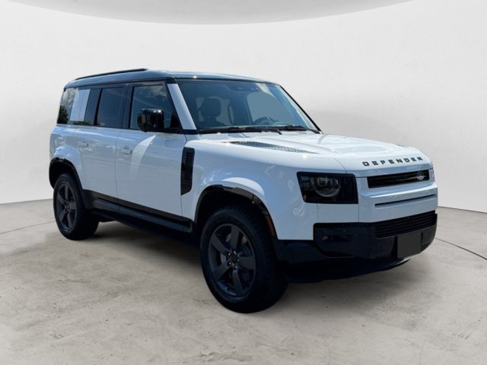 New 2026 Land Rover Defender 110 X-Dynamic SE AWD/4WD image 2