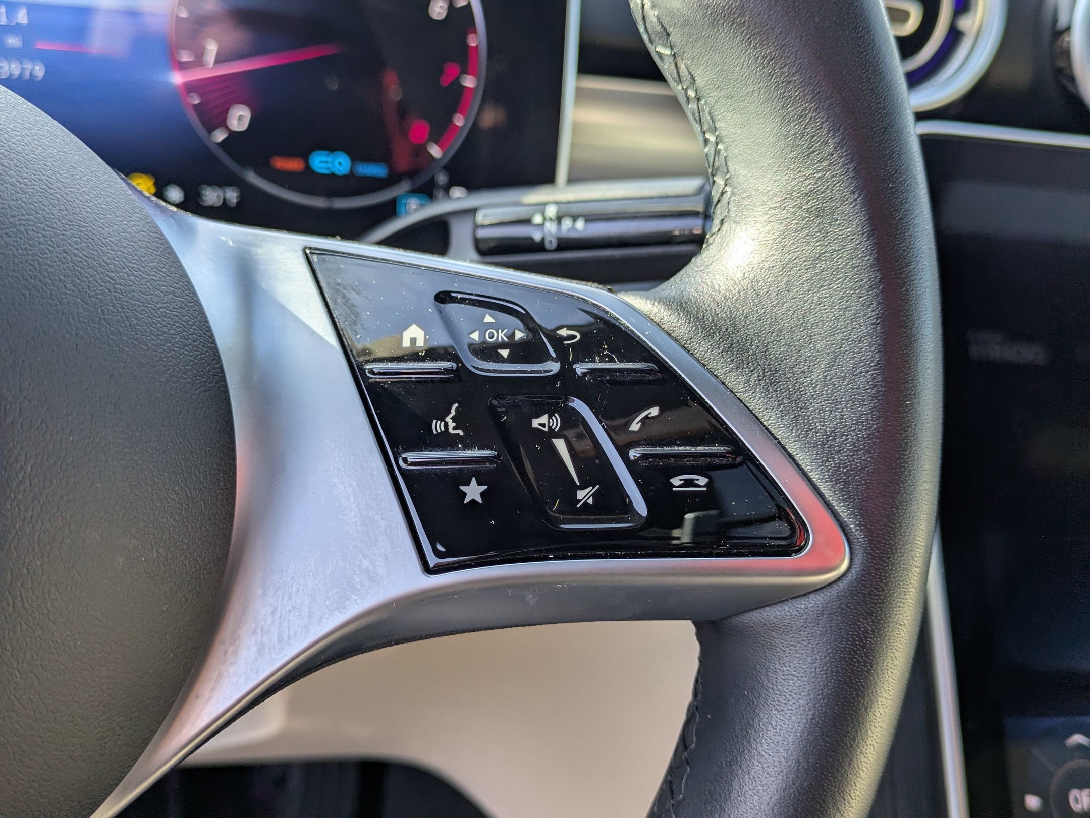 Used 2022 Mercedes-Benz C 300 Sedan image 19