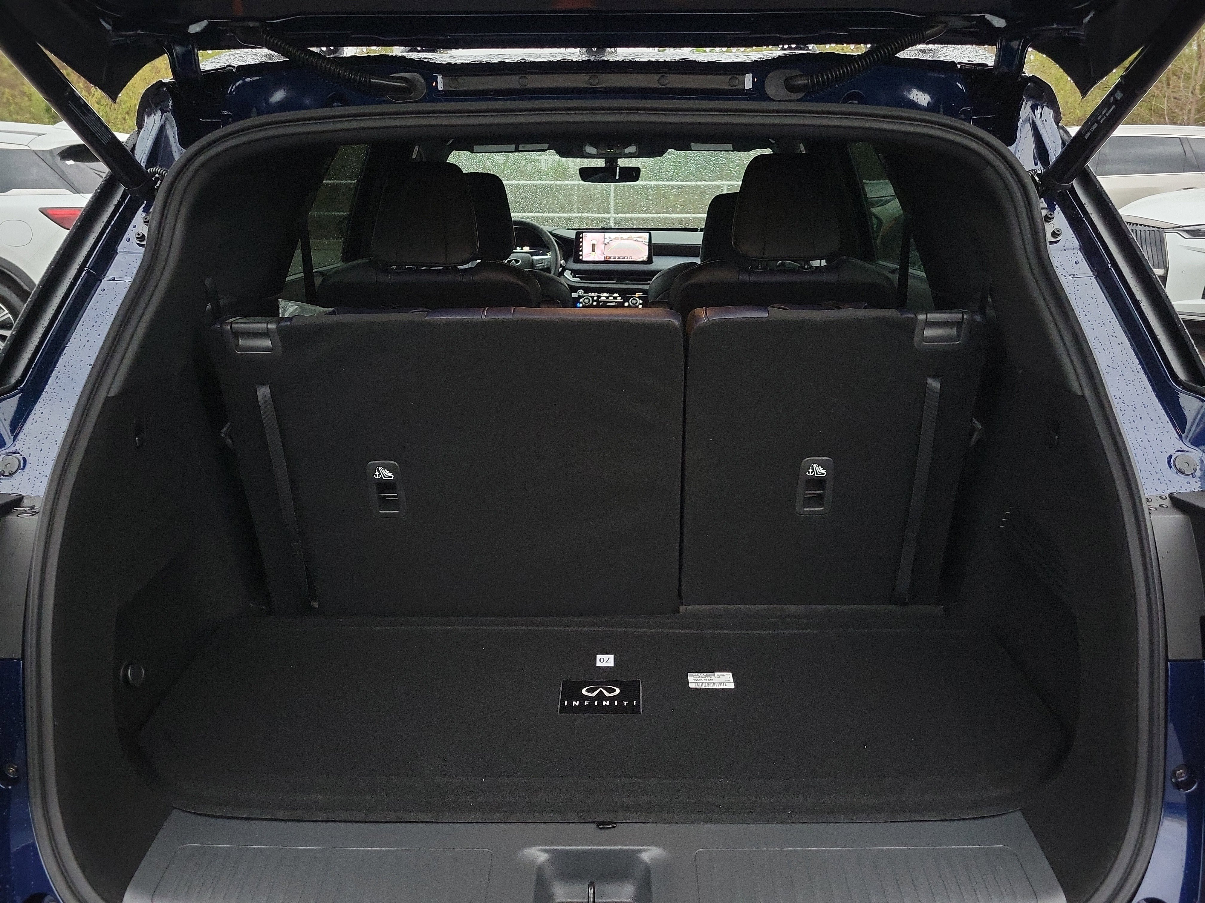 New 2026 INFINITI QX60 Sport w/ Dark Cargo Package image 26