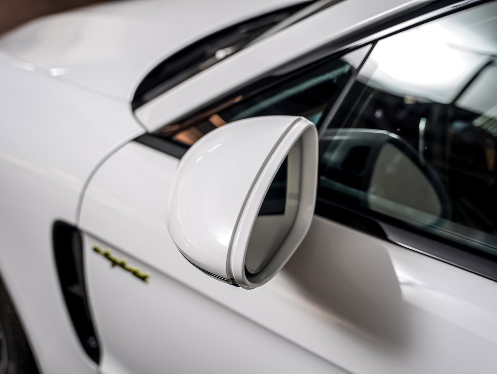 Certified 2023 Porsche Panamera 4S image 31