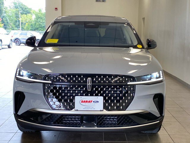 New 2026 Lincoln Nautilus Premier w/ Equipment Group 102A AWD/4WD image 3