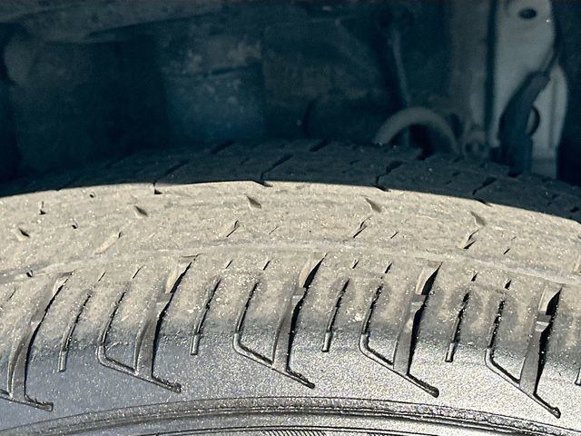 Used 2024 Toyota RAV4 XLE image 31