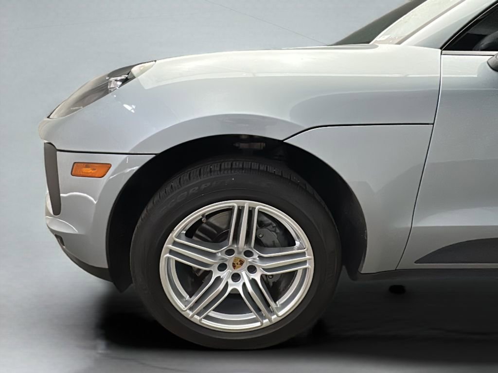 Used 2021 Porsche Macan S image 3