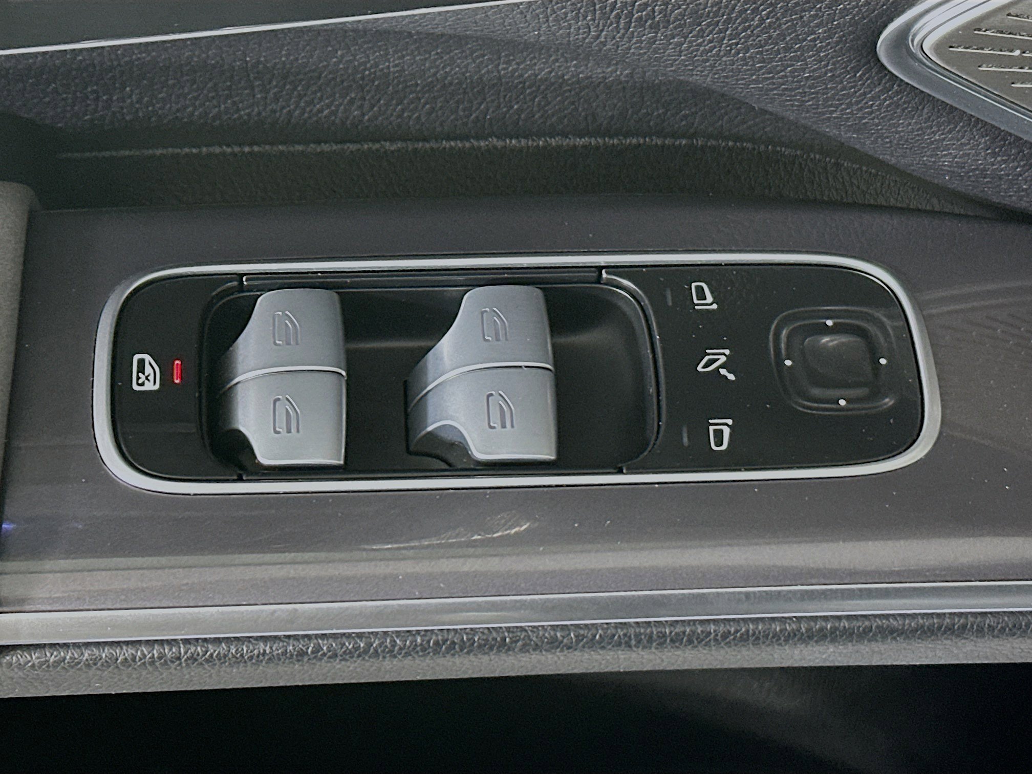 Used 2023 Mercedes-Benz EQS 450+ SUV image 14