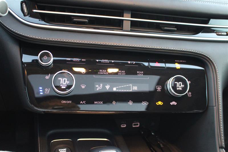 Used 2023 INFINITI QX60 Sensory w/ Vision Package image 25