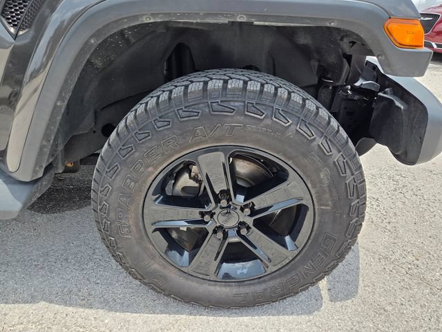 Certified 2019 Jeep Wrangler Unlimited Sahara AWD/4WD image 20