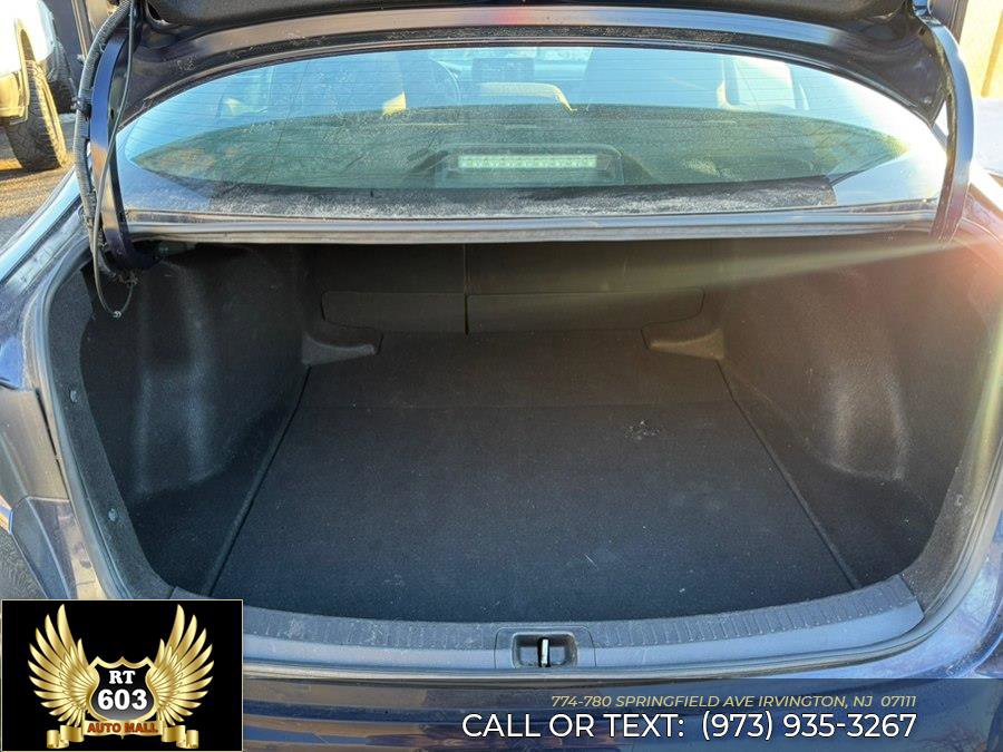 Used 2022 Toyota Corolla LE image 7