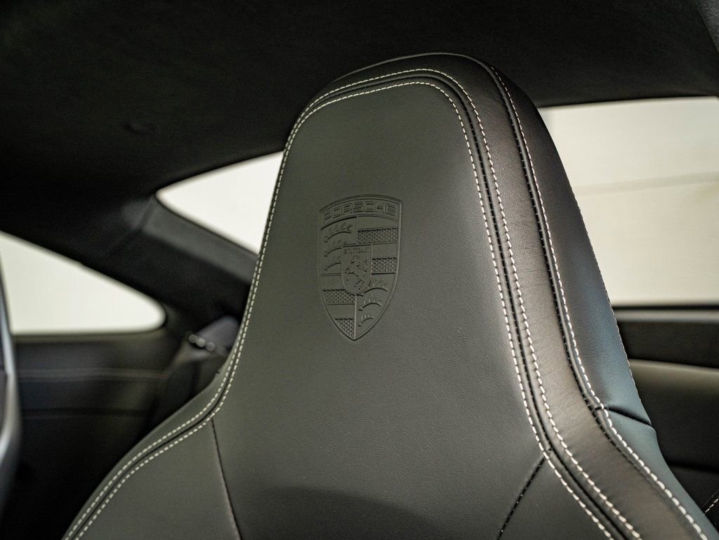 Certified 2025 Porsche 911 Carrera GTS RWD image 31