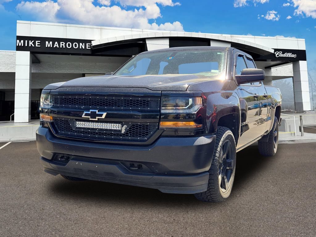 Used 2018 Chevrolet Silverado 1500 W/T w/ Black Out Edition AWD/4WD video 1