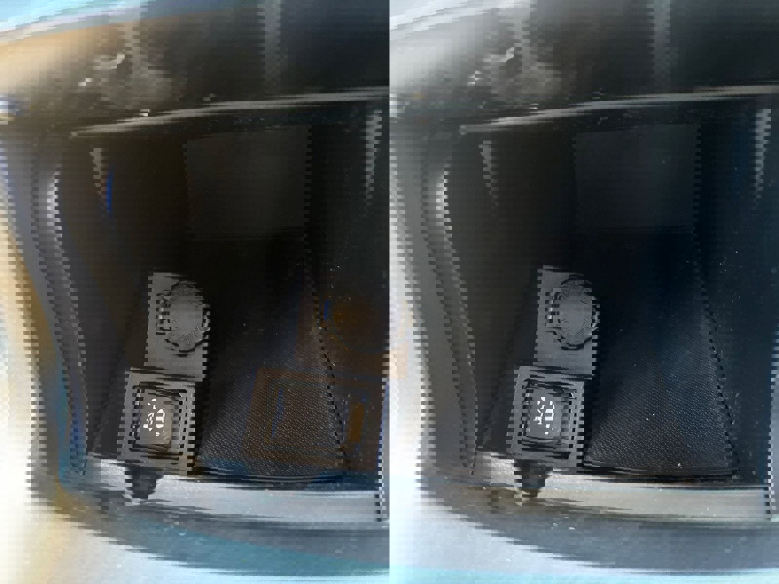 Used 2017 Toyota Camry LE image 26