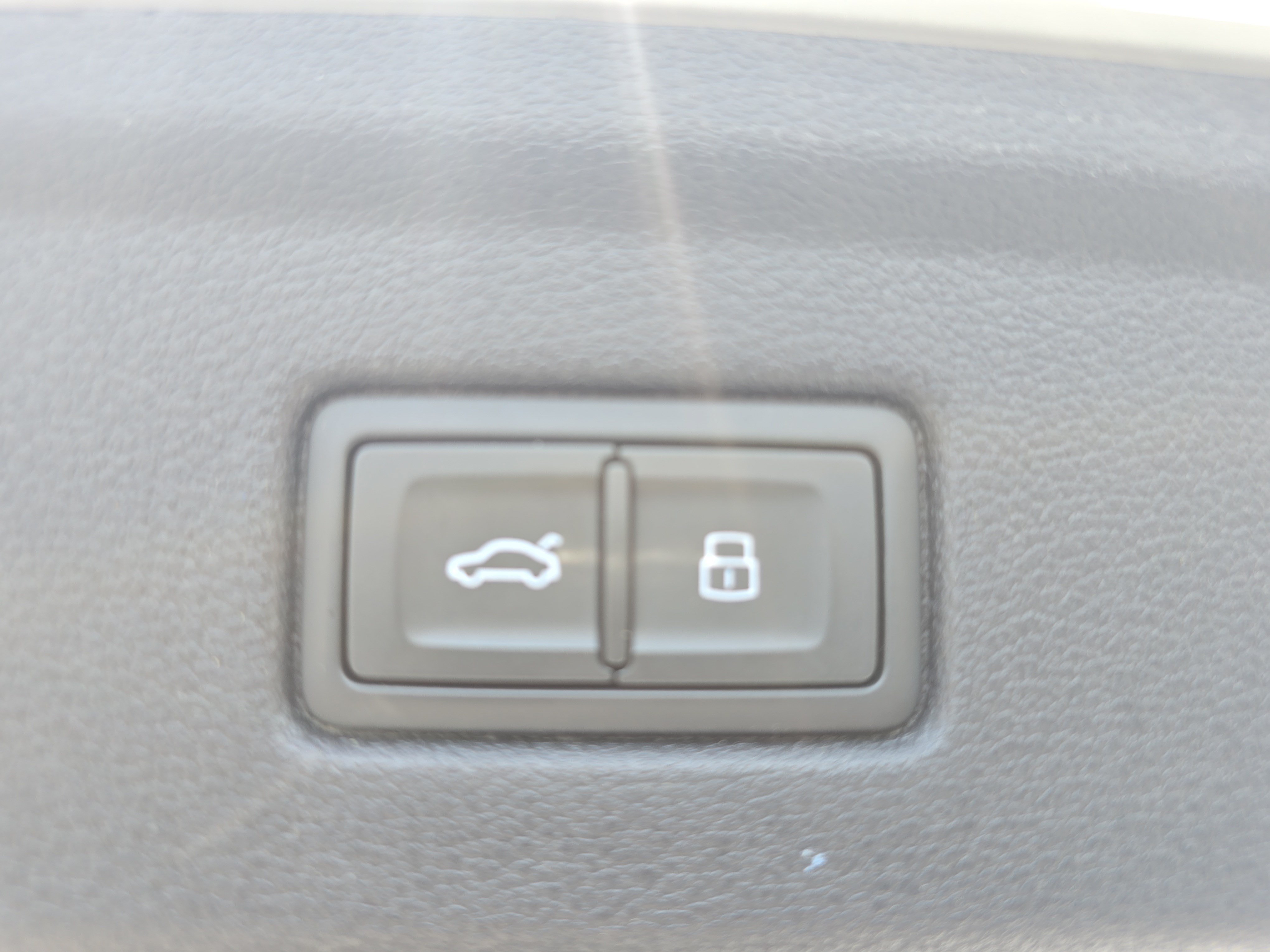 Used 2025 Audi A5 2.0T Premium Plus AWD/4WD image 13