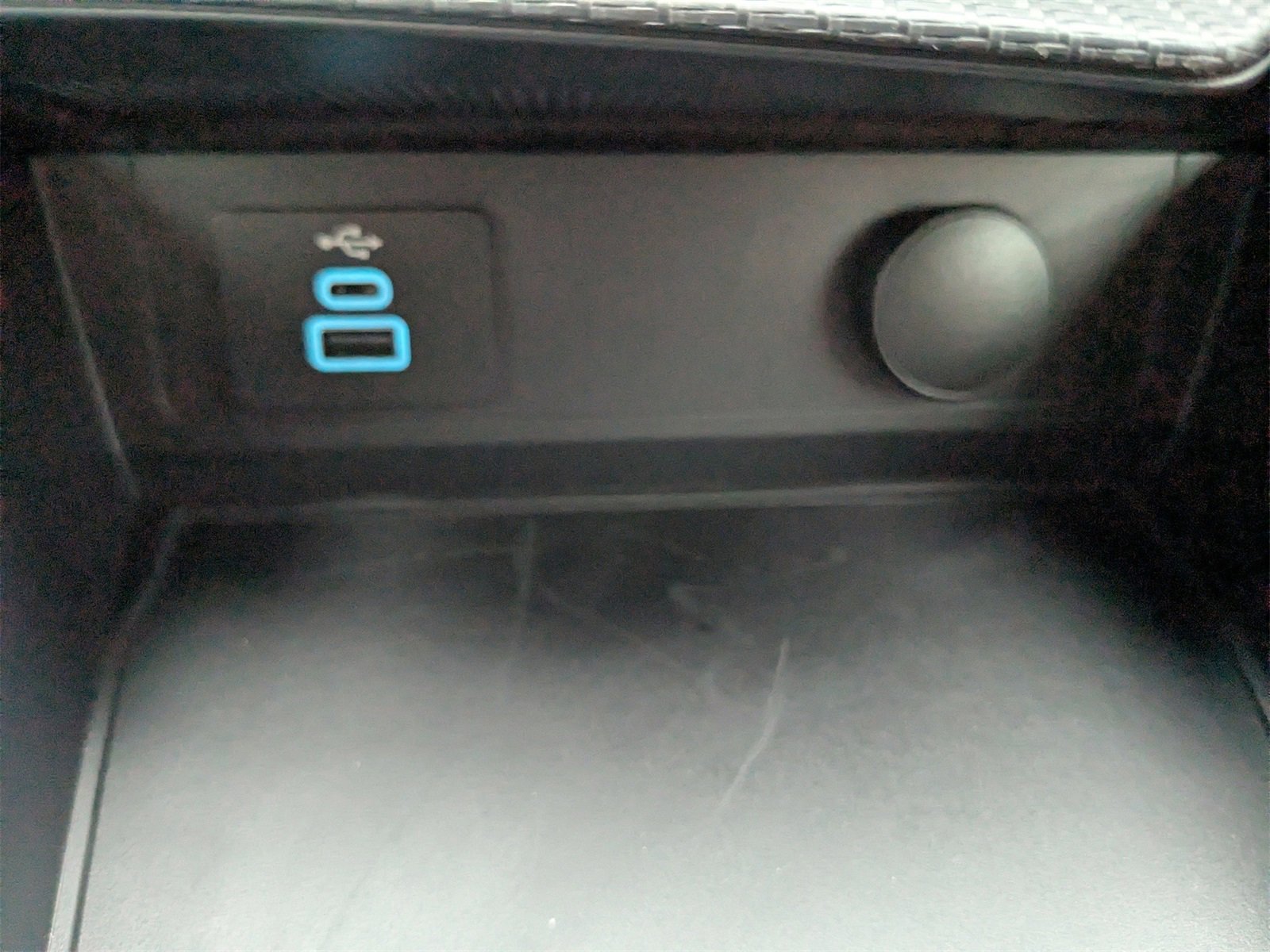 Used 2025 Ford Mustang Premium image 18