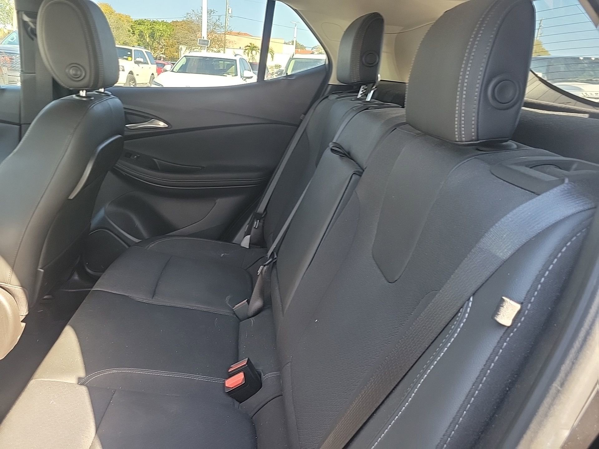 Used 2022 Buick Encore GX Select image 19