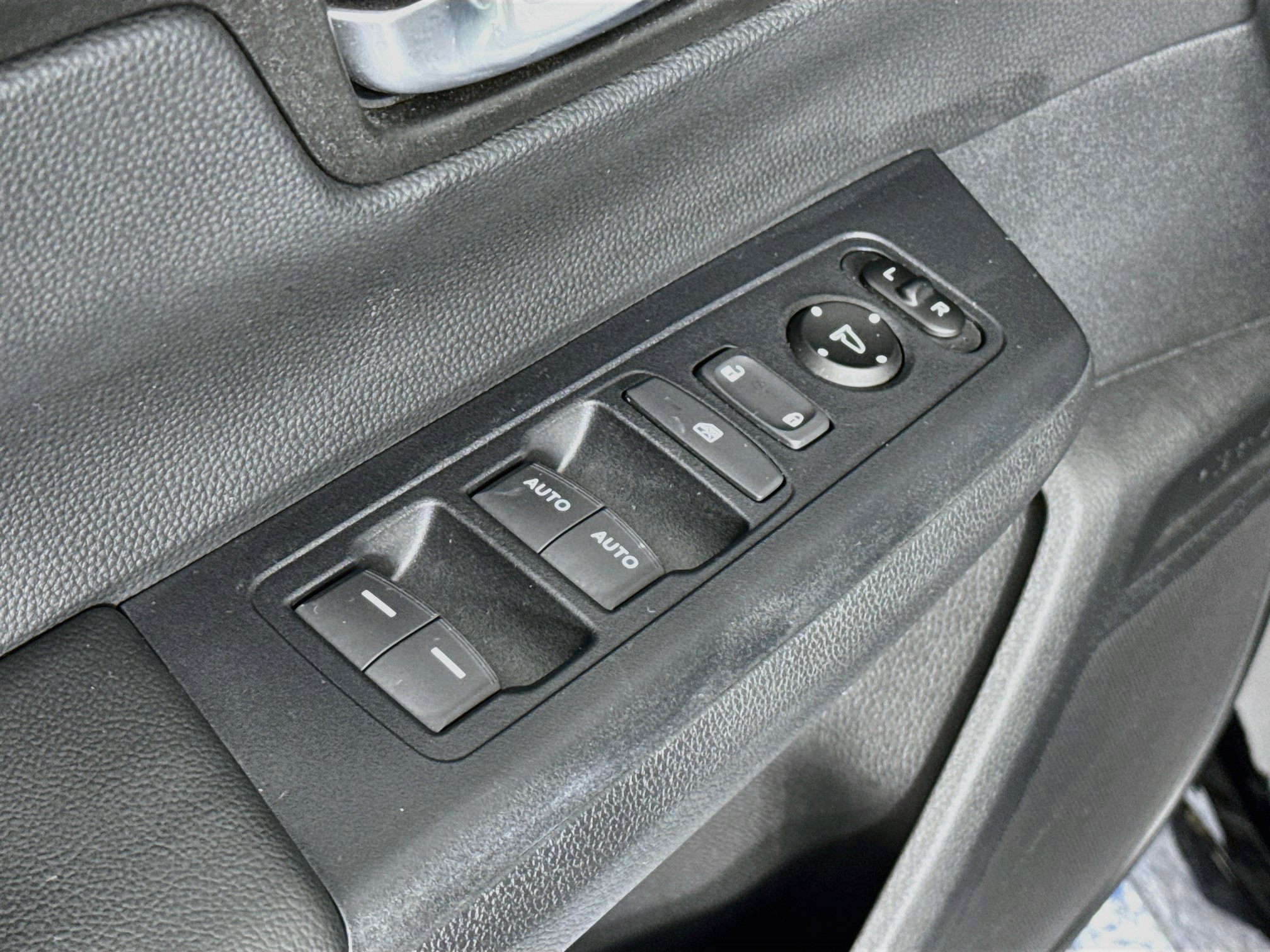 Certified 2024 Honda CR-V EX image 17