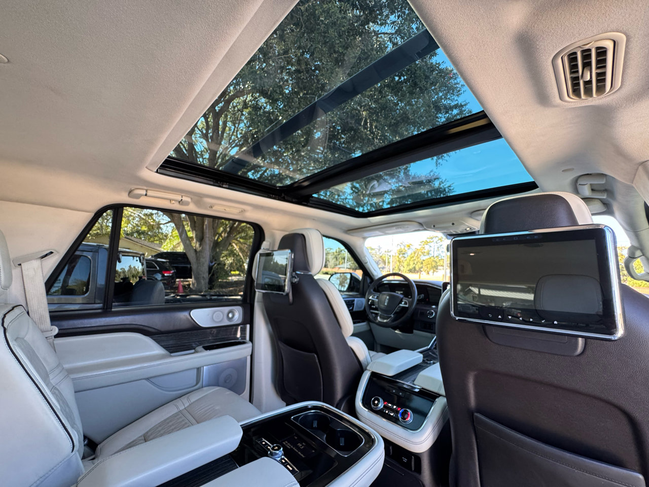 Used 2018 Lincoln Navigator Black Label w/ Cargo Package image 49