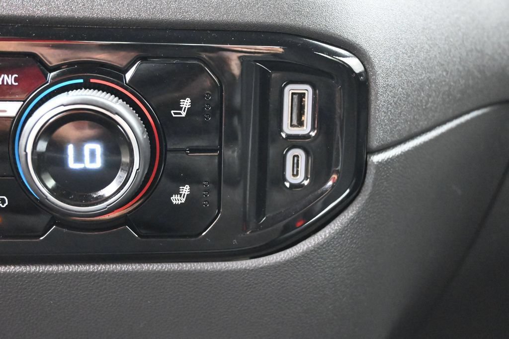 Used 2025 Chevrolet Silverado 1500 LT RWD image 11