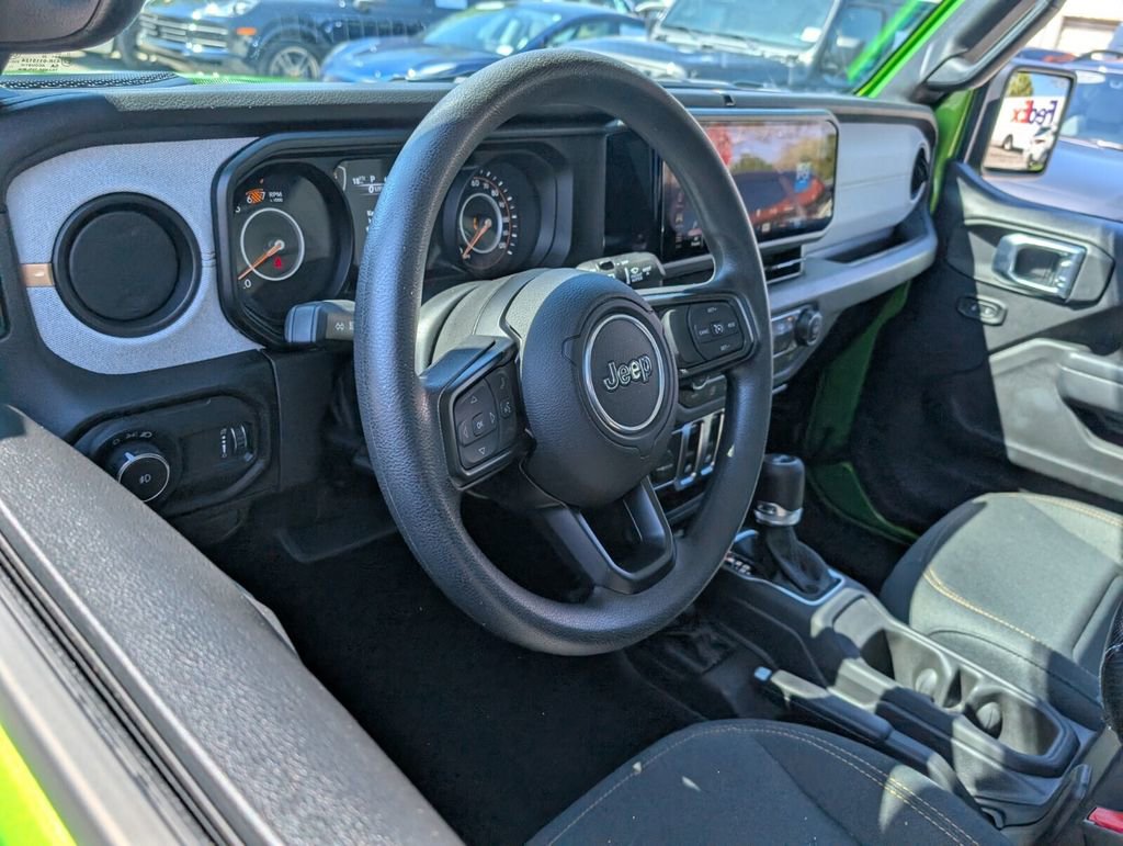 Used 2025 Jeep Wrangler Sport image 13