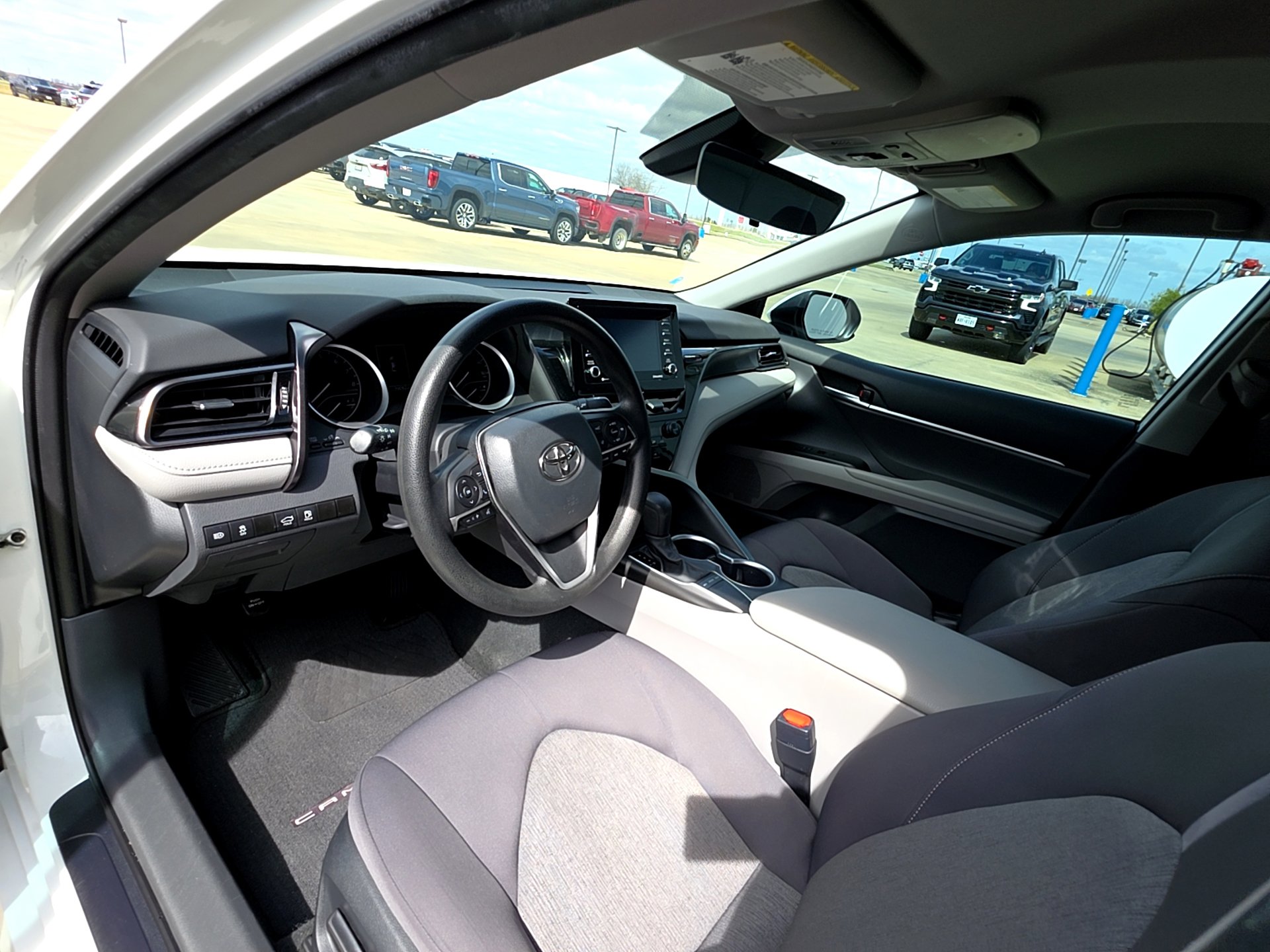 Used 2023 Toyota Camry LE image 12