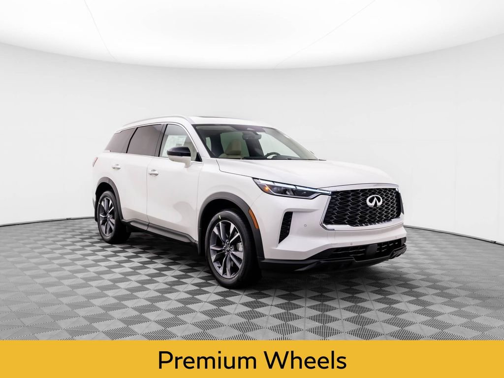 Certified 2025 INFINITI QX60 Luxe image 7