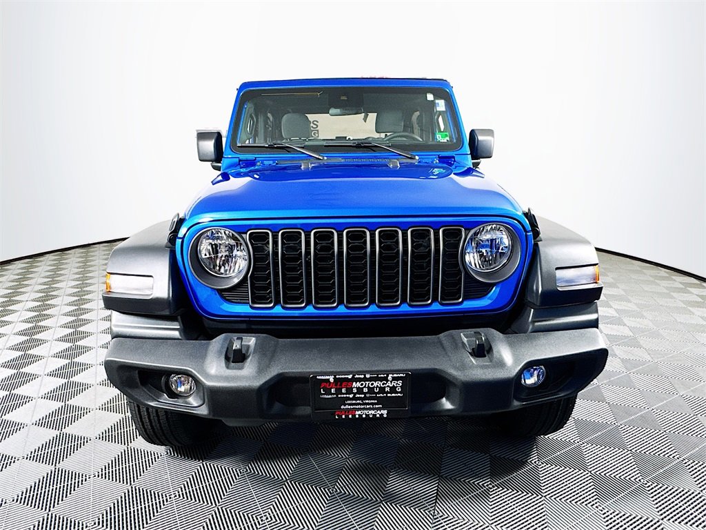 Used 2024 Jeep Wrangler Sport S image 2
