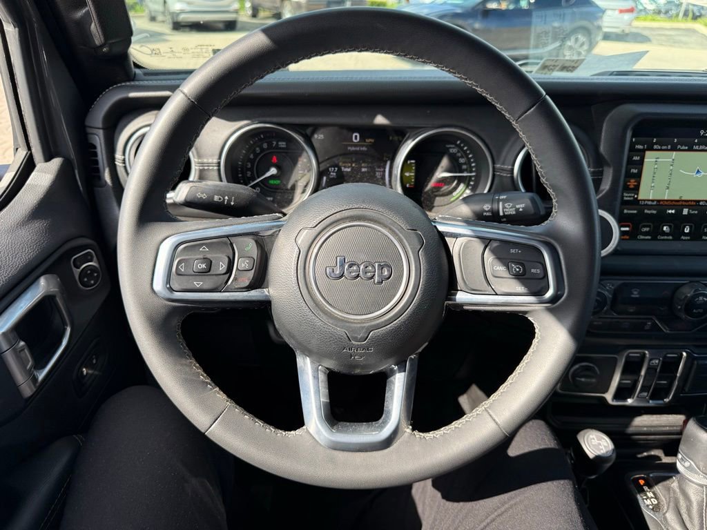 Used 2023 Jeep Wrangler Unlimited Sahara AWD/4WD image 6