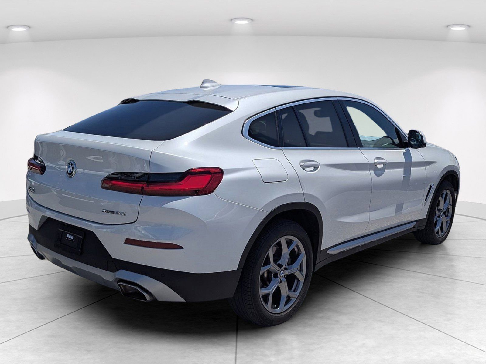 Certified 2025 BMW X4 xDrive30i AWD/4WD image 7