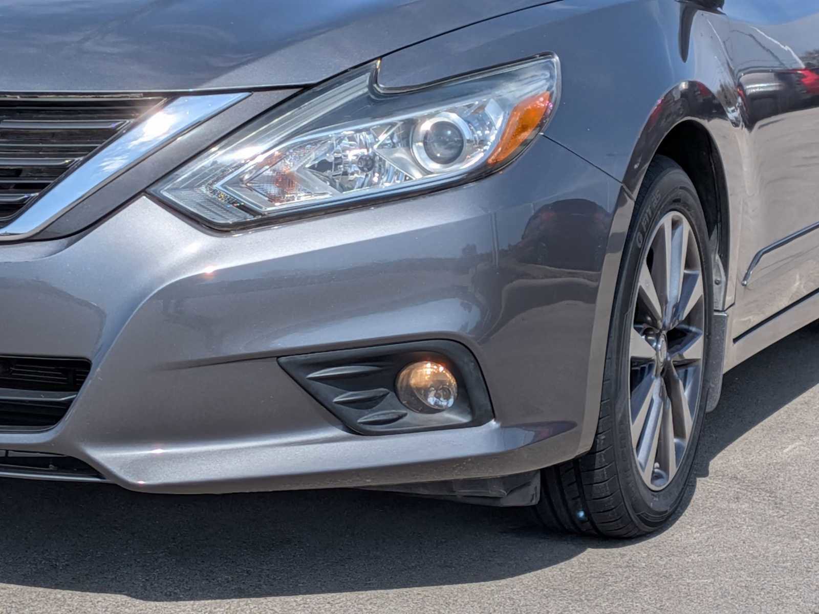 Used 2016 Nissan Altima 2.5 SV FWD image 10