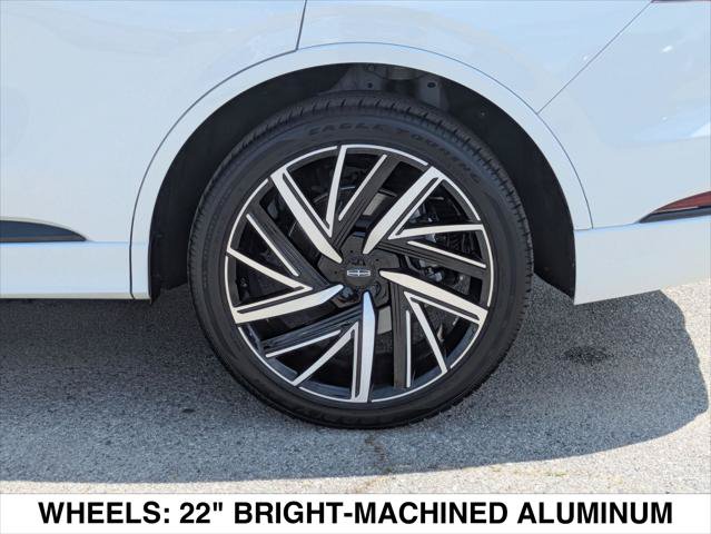 New 2025 Lincoln Aviator Black Label w/ Black Label Special Edition AWD/4WD image 9