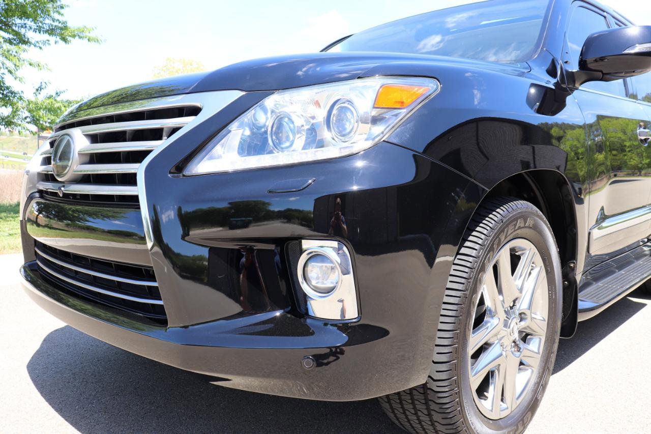 Used 2014 Lexus LX 570 4WD image 7