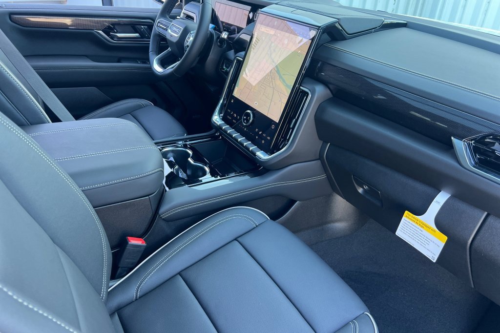 New 2026 GMC Yukon XL Elevation w/ Elevation Premium Package image 15