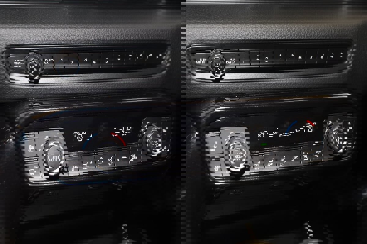 Used 2023 Toyota Supra Premium image 38