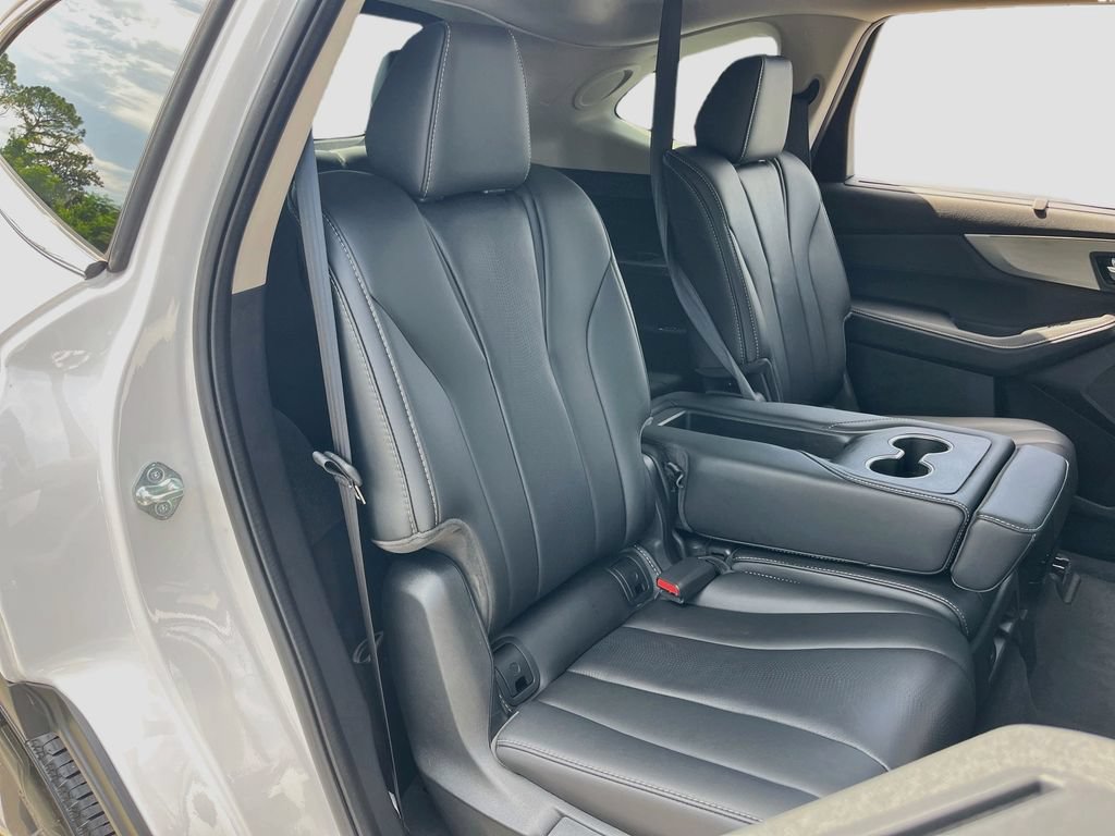 Used 2025 Acura MDX w/ Technology Package FWD image 29