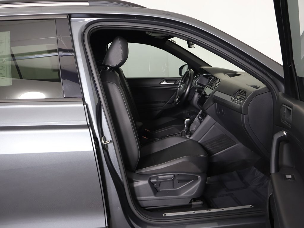 Used 2019 Volkswagen Tiguan SEL Premium R-Line image 29