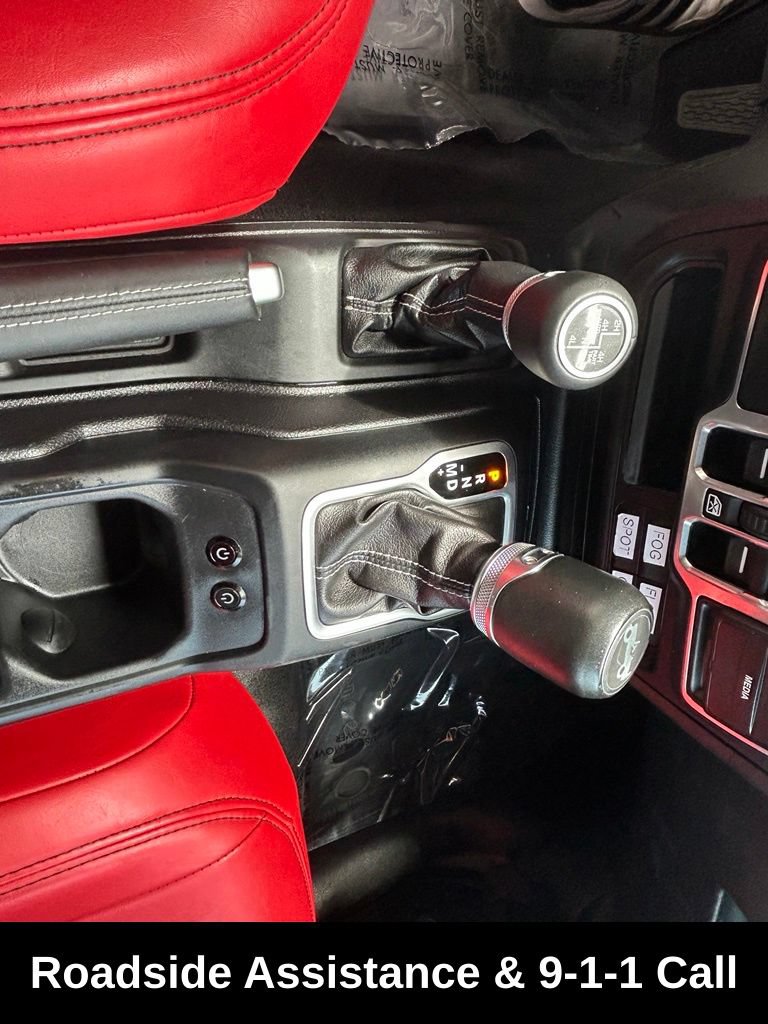 Used 2018 Jeep Wrangler Unlimited Sahara AWD/4WD image 20
