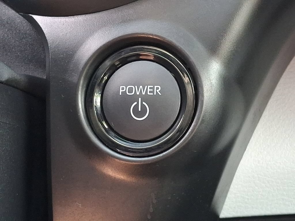 Used 2026 Toyota Sienna XLE FWD image 27