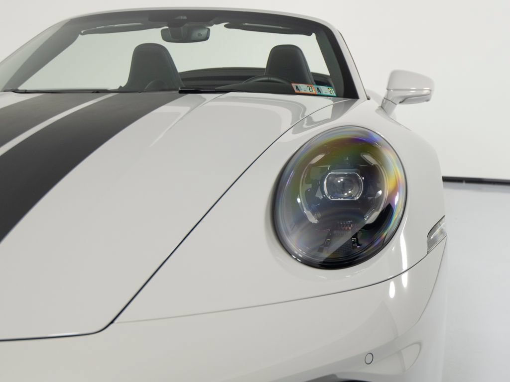 Certified 2025 Porsche 911 Carrera RWD image 44