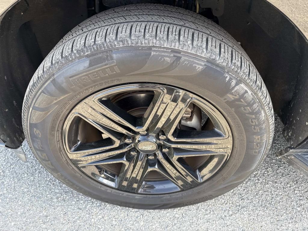 Used 2020 Ford Expedition XLT w/ Equipment Group 202A image 11