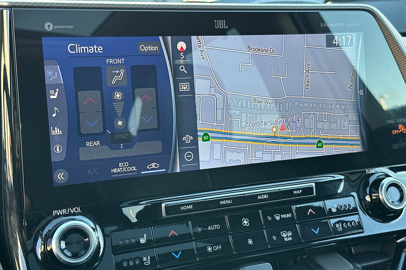 Certified 2022 Toyota Highlander Platinum image 25