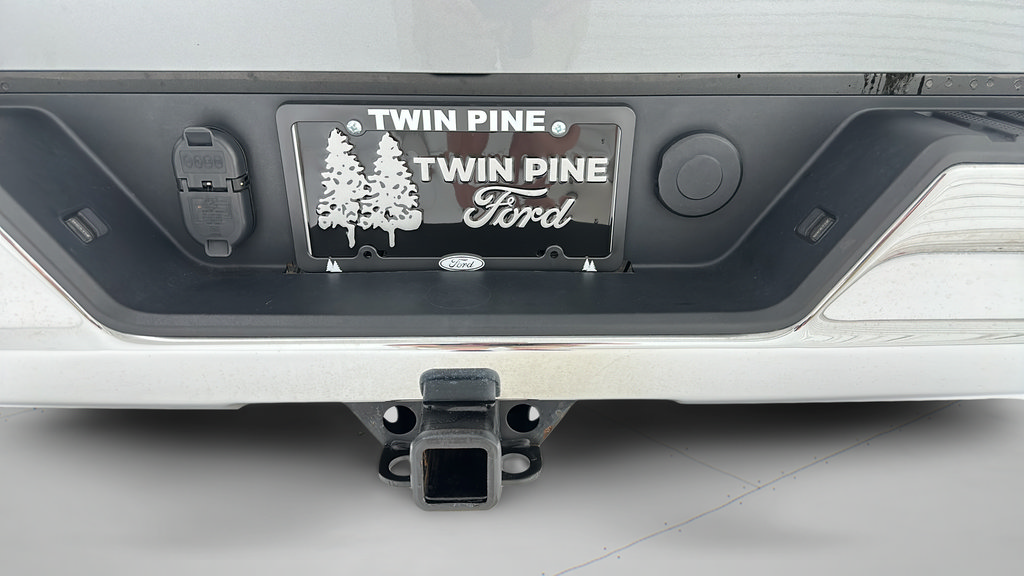 Used 2024 Chevrolet Silverado 1500 LT AWD/4WD image 9