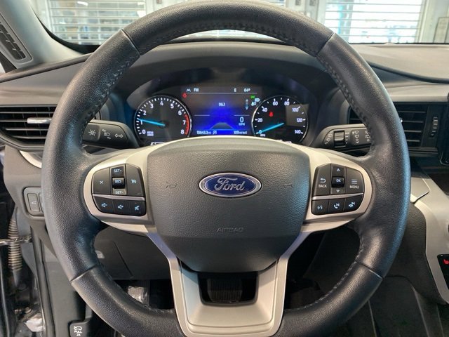 Used 2022 Ford Explorer XLT image 15