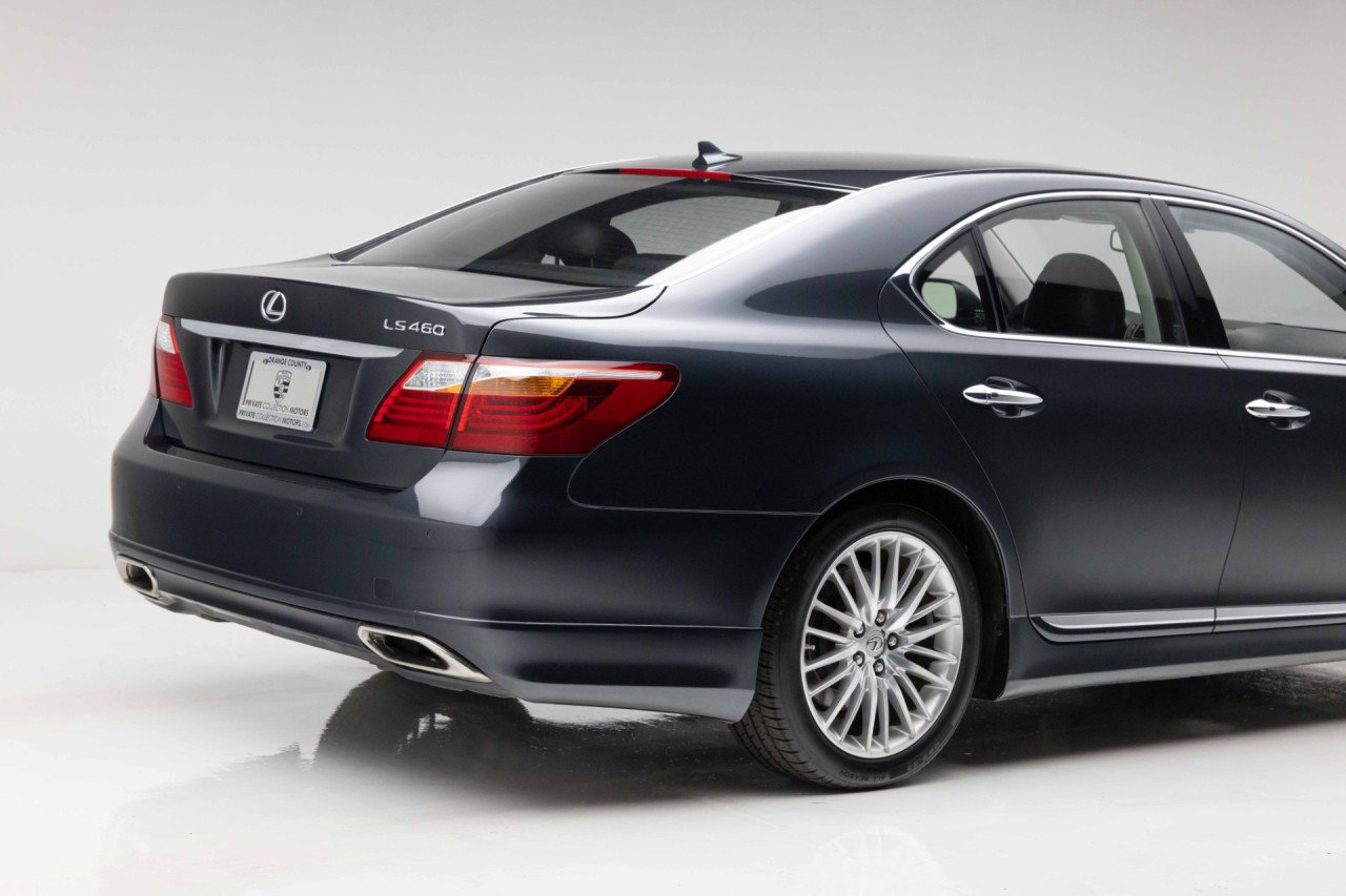 Used 2011 Lexus LS 460 w/ Sport Pkg RWD image 37