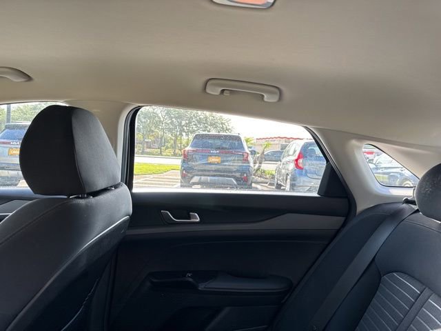 Used 2025 Kia K5 LXS image 21