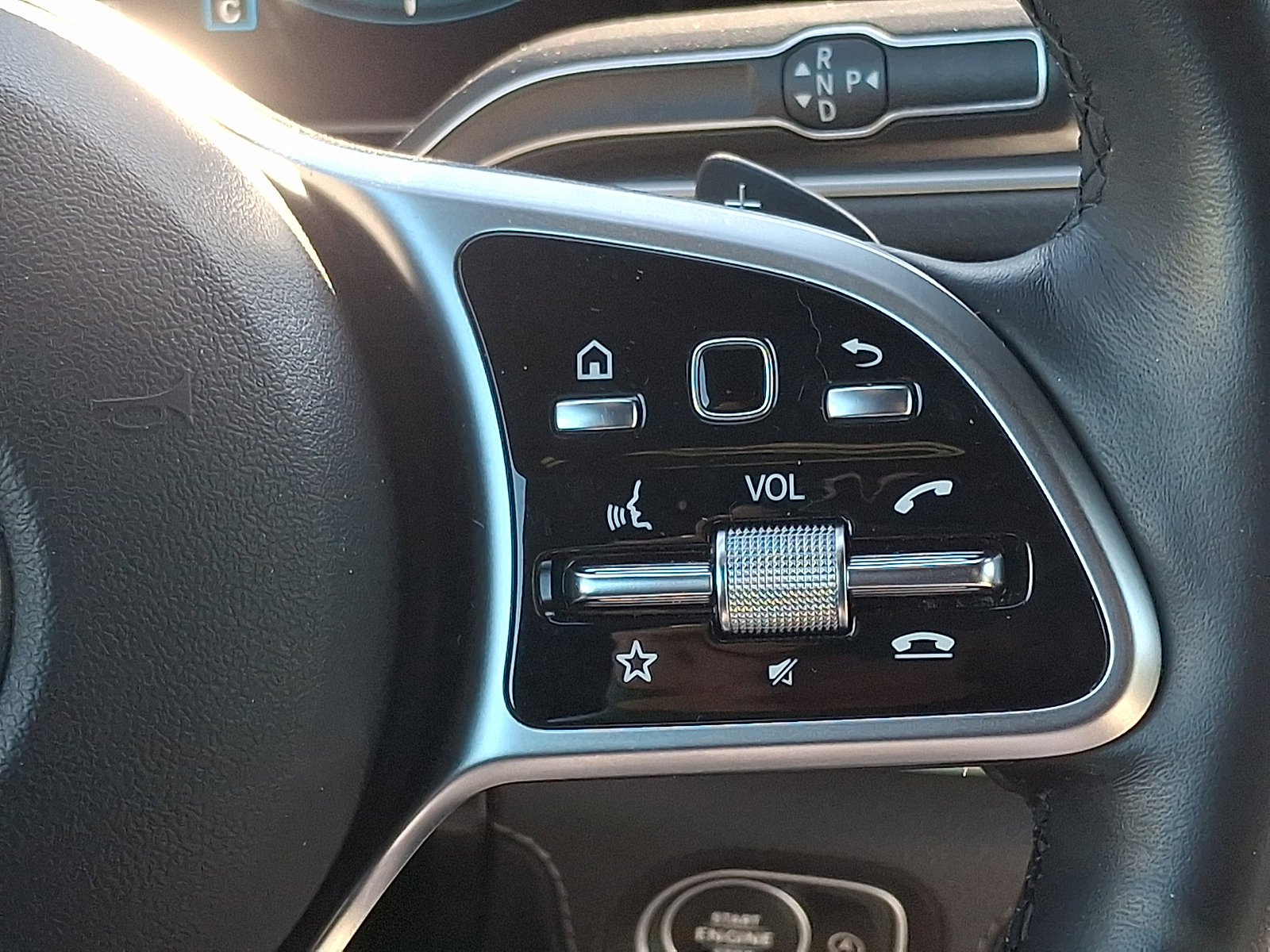 Used 2023 Mercedes-Benz GLS 580 4MATIC image 24